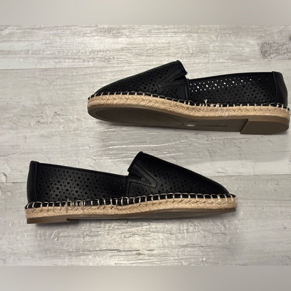 a.n.a Oakland Black Perforated Loafers Women’s Size 10 NWT - Picture 6 of 10